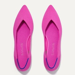 Rothy’s The Point in Dragon Fruit!